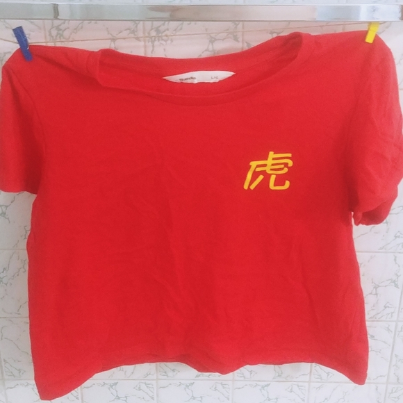 Cropped shirt - Picture 2 of 2